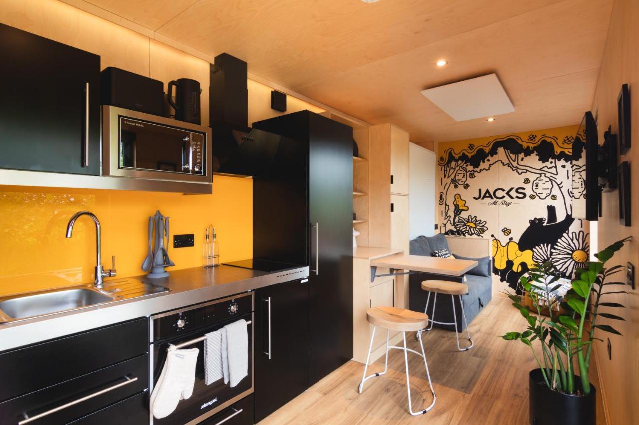 The Hive - Unique Hot Tub Cabin In Millport Luaran gambar