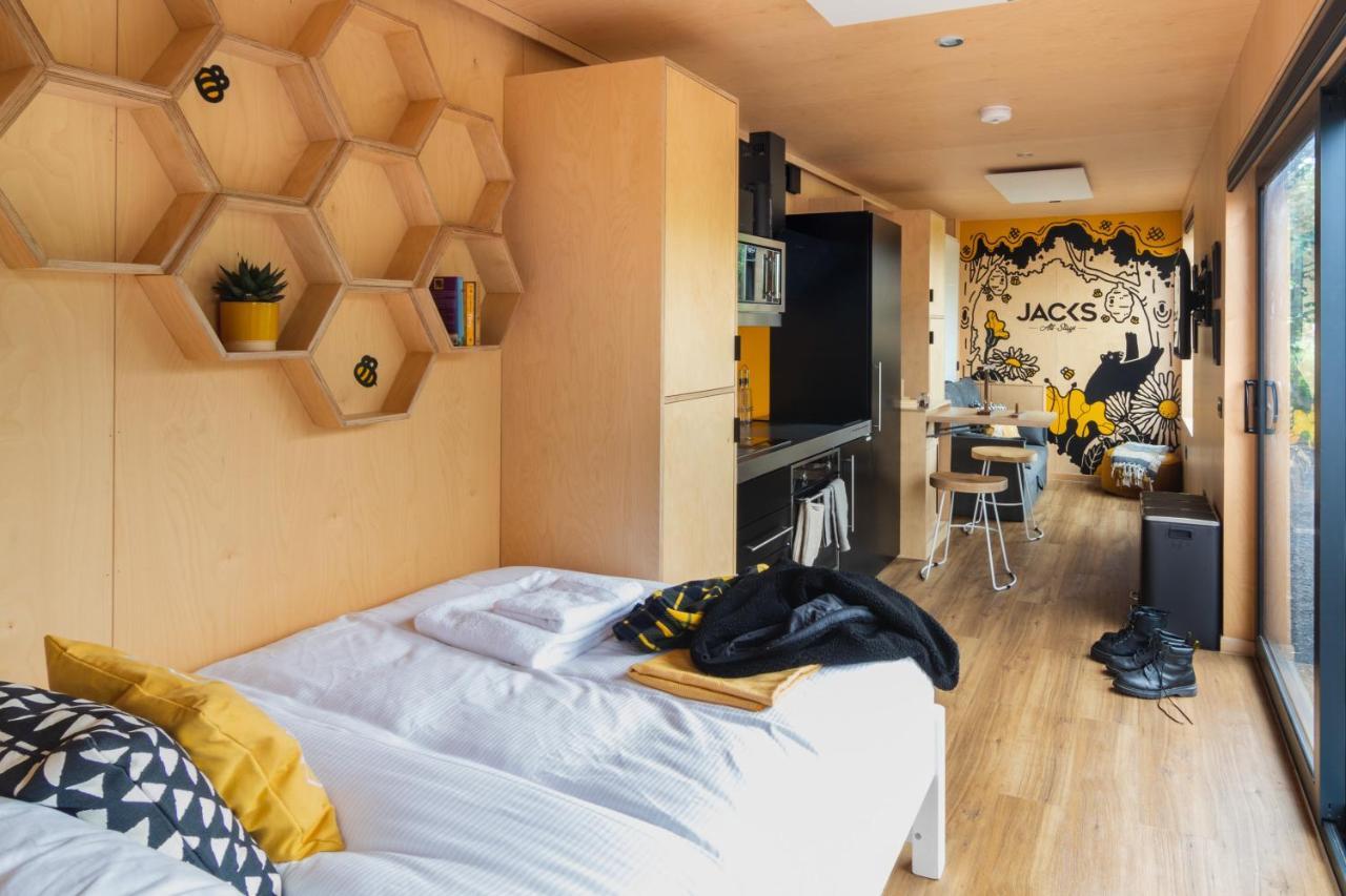 The Hive - Unique Hot Tub Cabin In Millport Luaran gambar