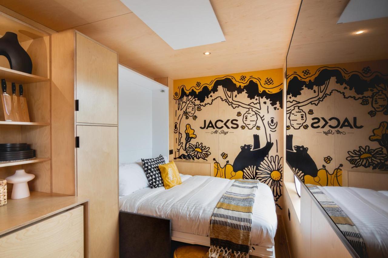The Hive - Unique Hot Tub Cabin In Millport Luaran gambar