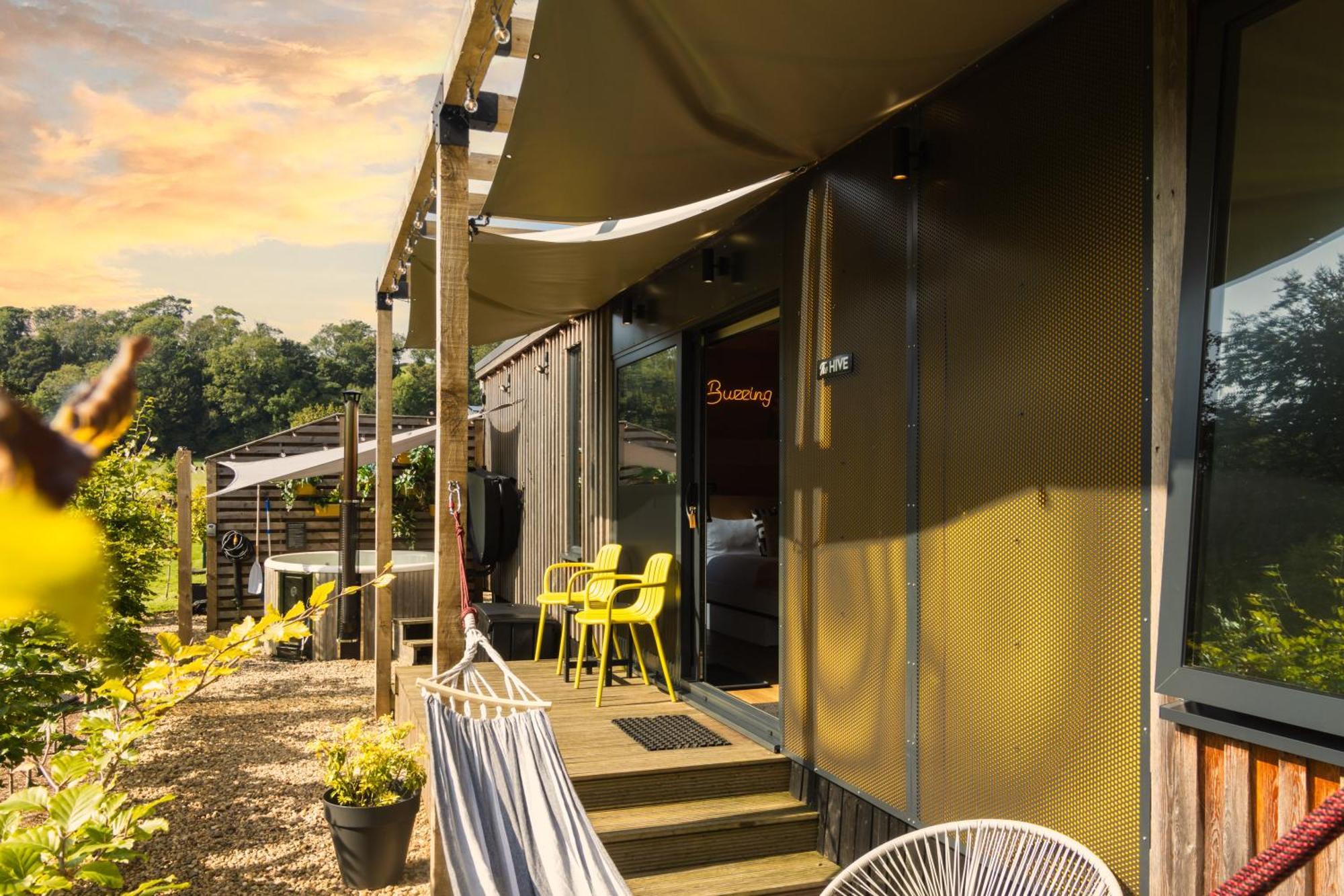 The Hive - Unique Hot Tub Cabin In Millport Luaran gambar