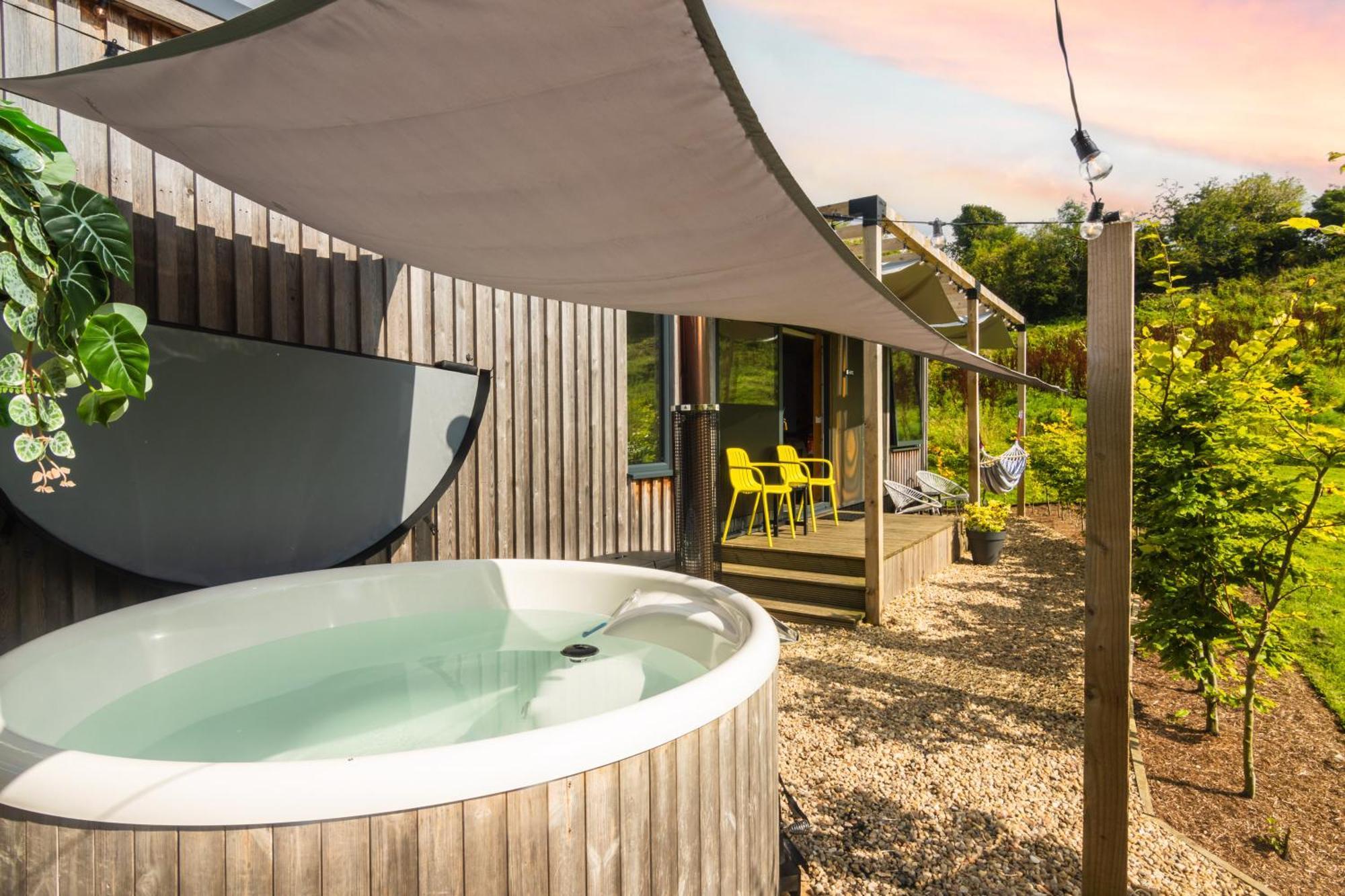 The Hive - Unique Hot Tub Cabin In Millport Luaran gambar